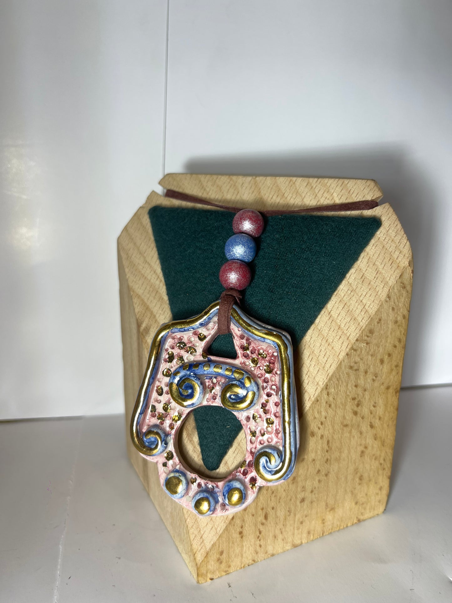 Collana in ceramica