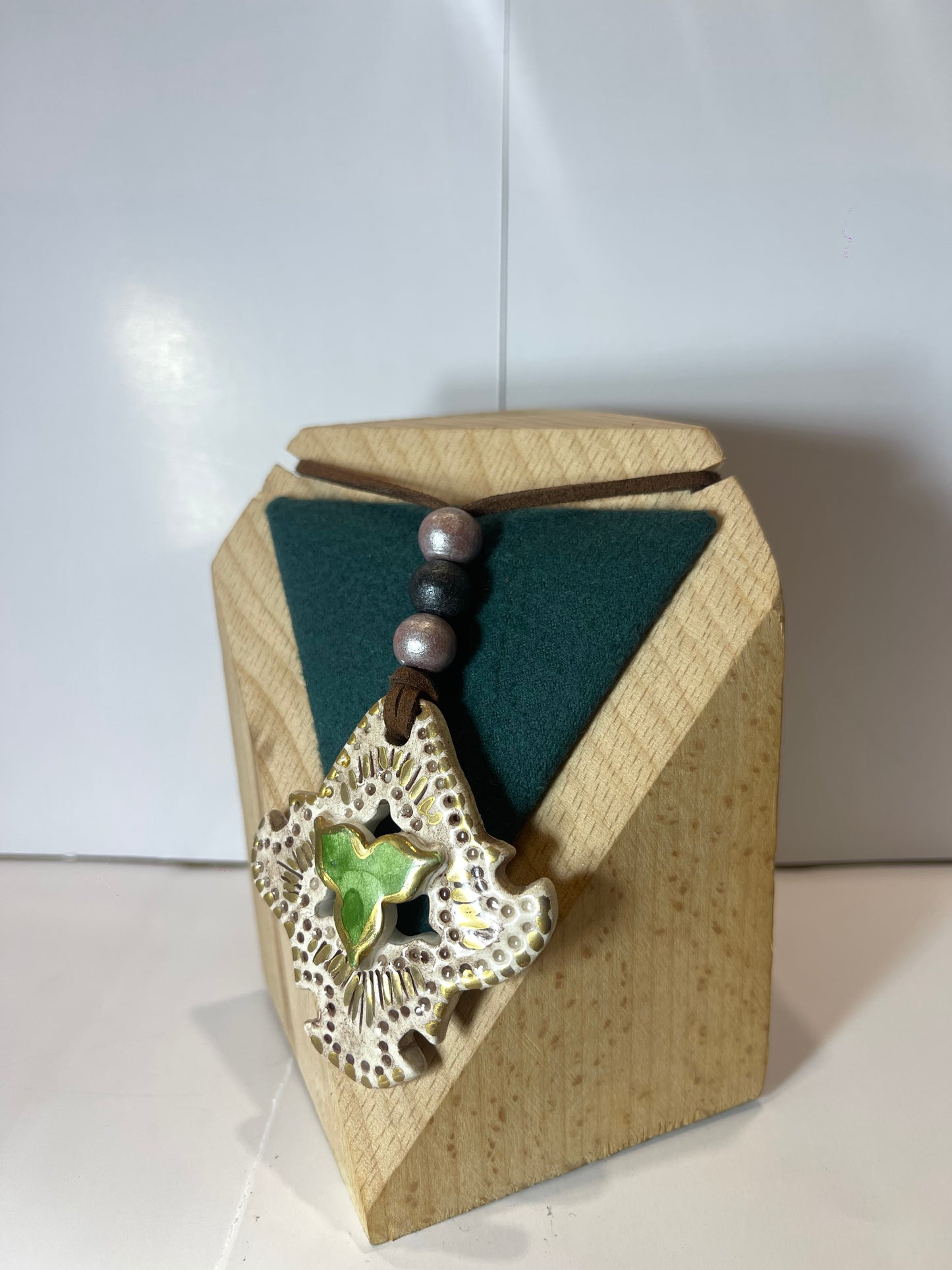 Collana in ceramica