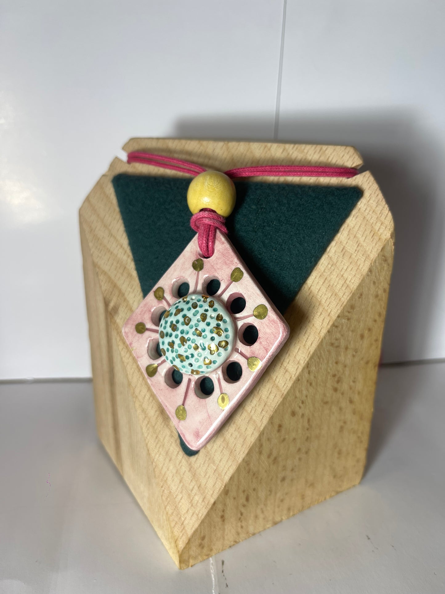 Collana in ceramica